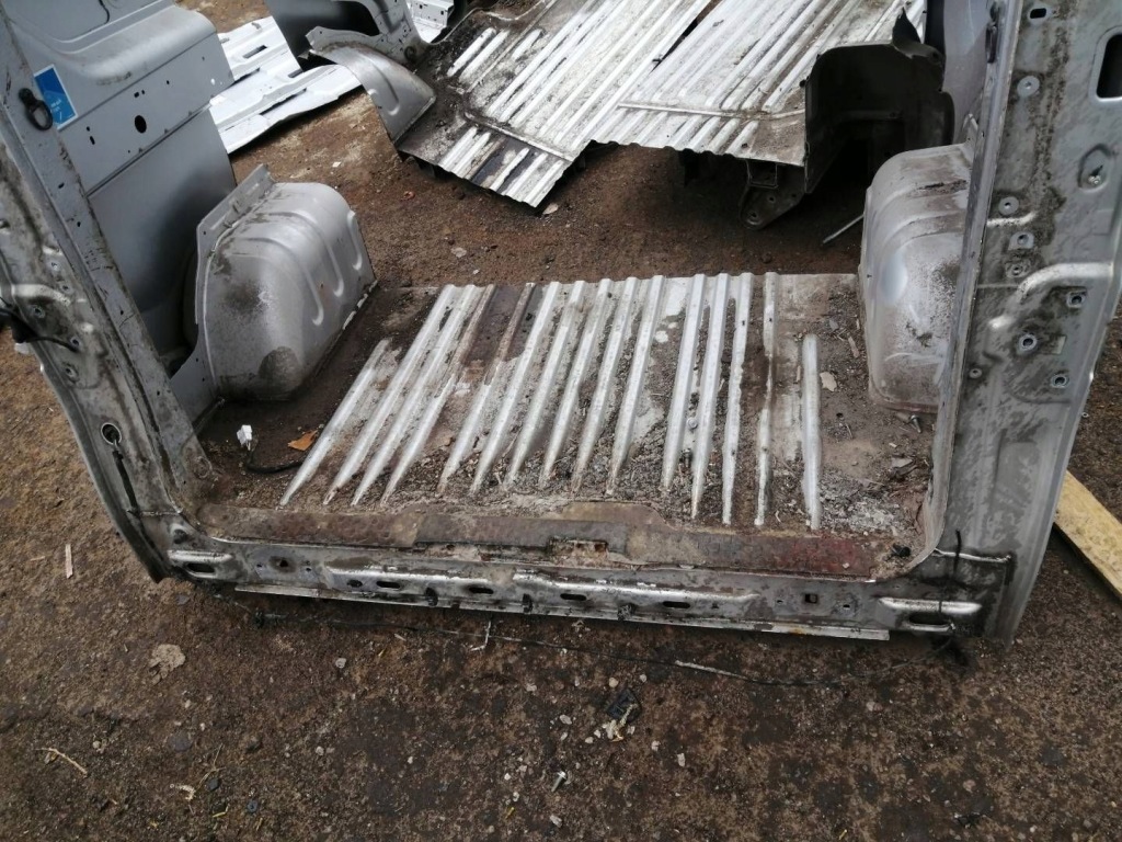 Купить Ремень пол задний  opel vivaro b trafic iii