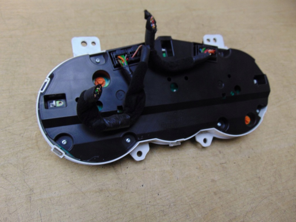 фото №10, Лічильник приладова панель kia venga 1.4 crdi 94004-1p590 europ