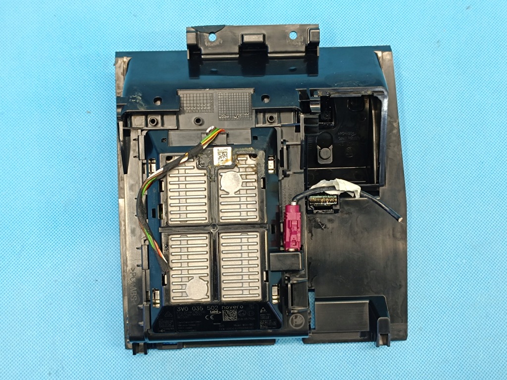 фото №9, Skoda superb 3 kombi 2.0 tdi 18r бардачок зарядний пристрій індукційна 3v0035502