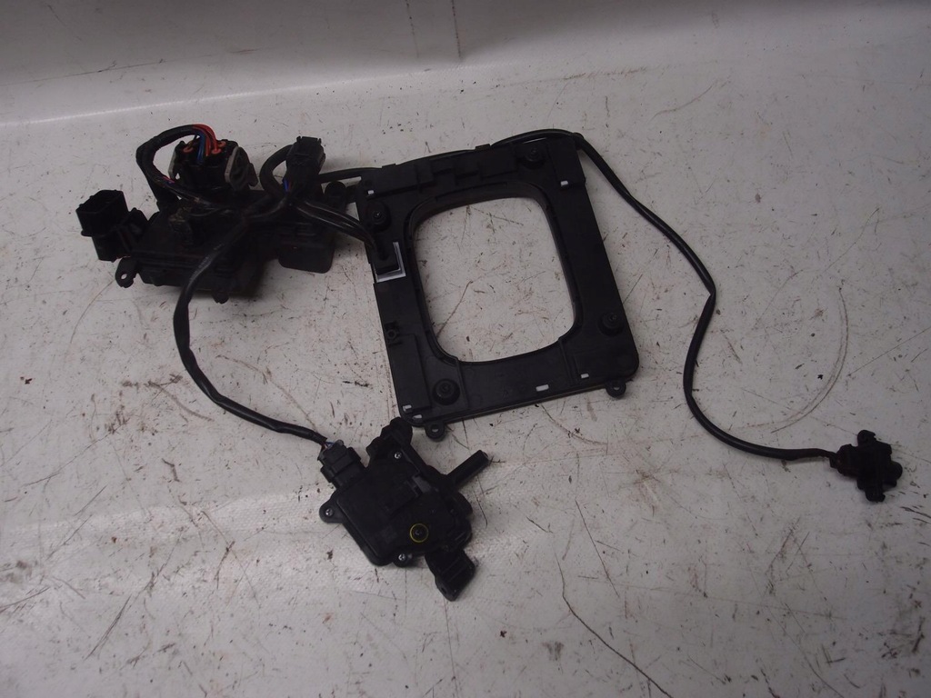 фото №9, Панель зарядки hyundai kona