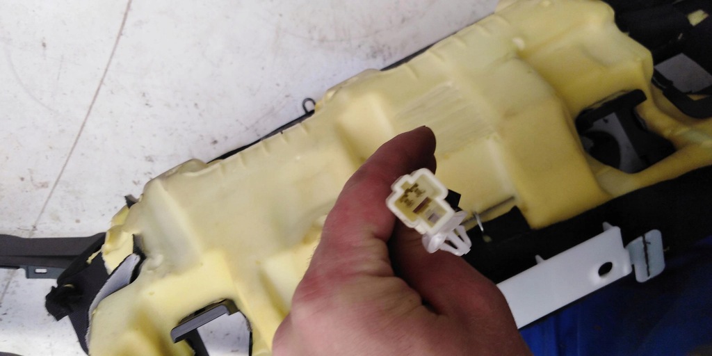 фото №11, Toyota corolla e21 lift kombi сиденья сиденье обивка дверь туннель