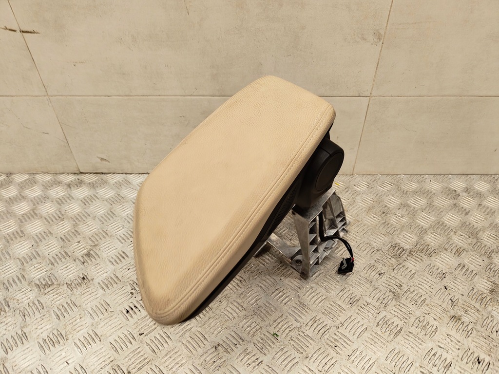 фото №8, Bmw x1 f48 середина сидіння заднє сидіння обшивки оббивка шкіра електрика пам'ять