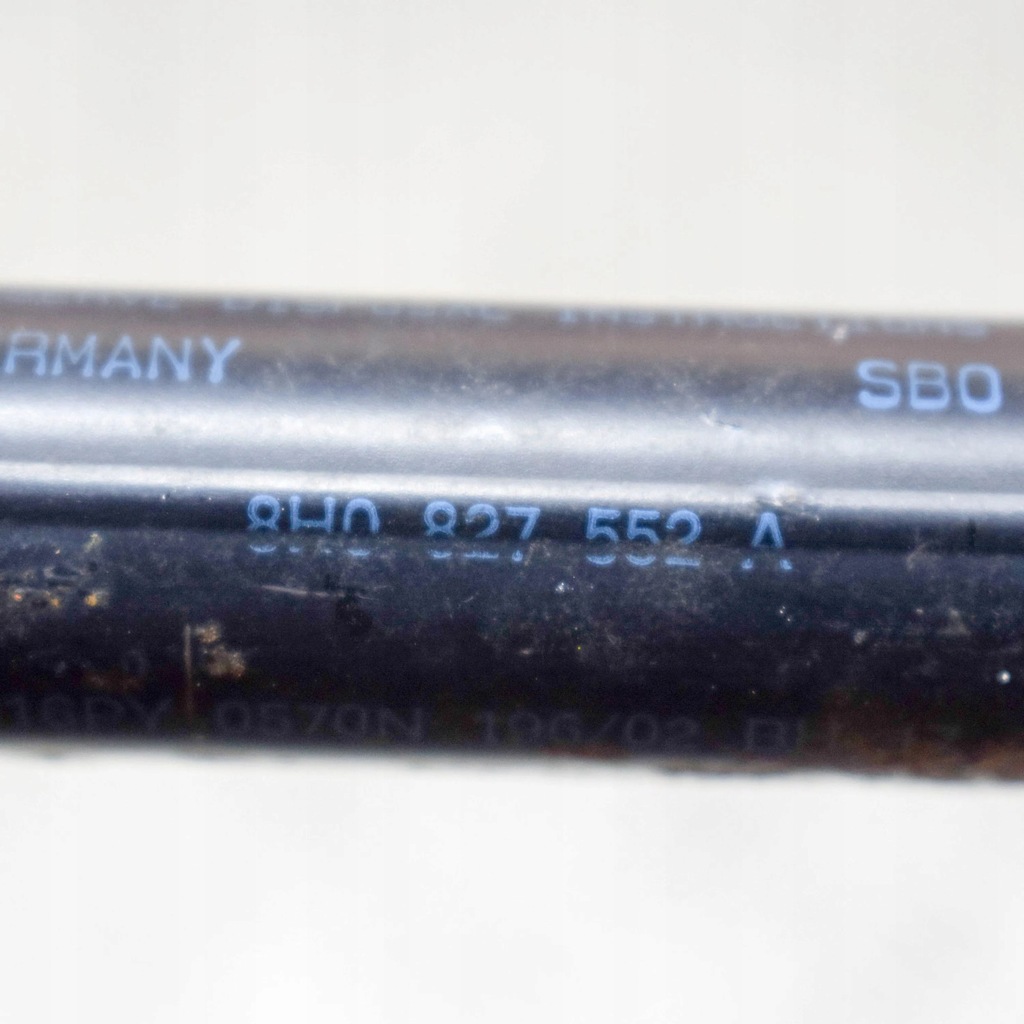 фото №6, Audi a4 s4 b6 8e 8h 2003 левая сторона амортизатор крышки задний багажника