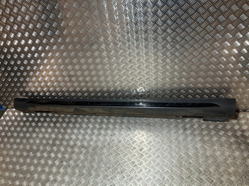 фото №1, Молдинг поріг ліва набір amg mercedes gla x156