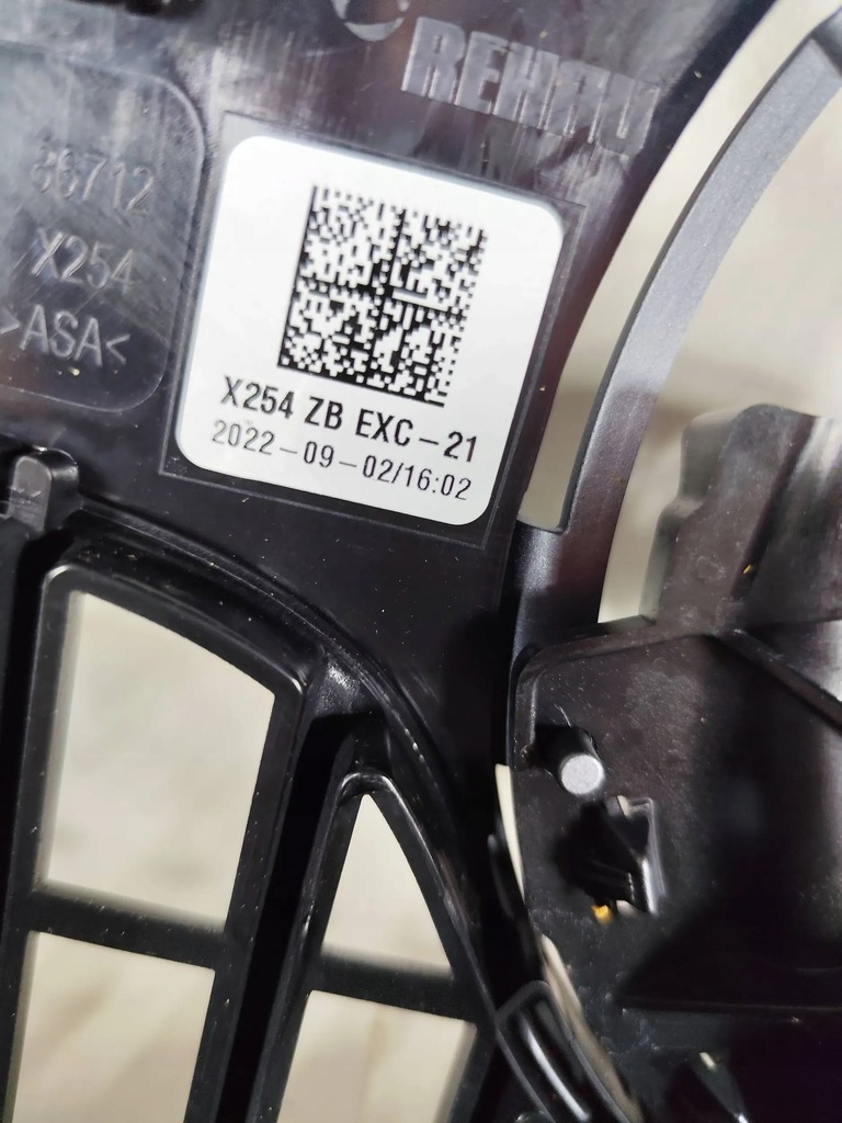 фото №8, Mercedes glc x254 w254 22- решётка радиатора решётка радиатора перед оригинал радар камера ładna