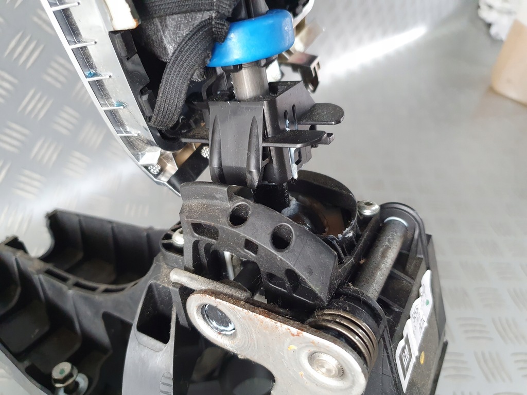 фото №5, Домкрат перемикання передач astra j 1.7 cdti