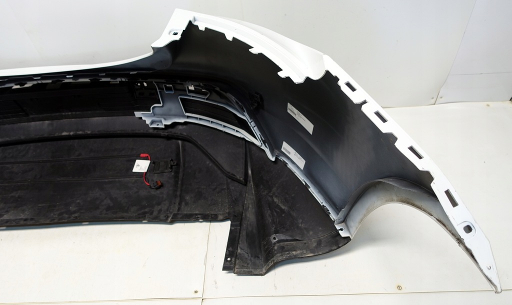 фото №12, Porsche taycan 9j1807421 2019- pod 4 pdc бампер задняя задний