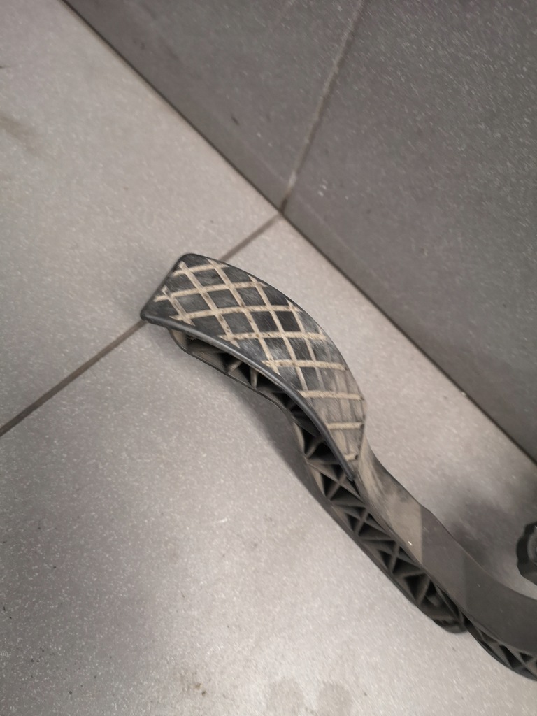 фото №6, Датчик положения газа audi a6 c5 2.5 tdi eu 8d1723523m