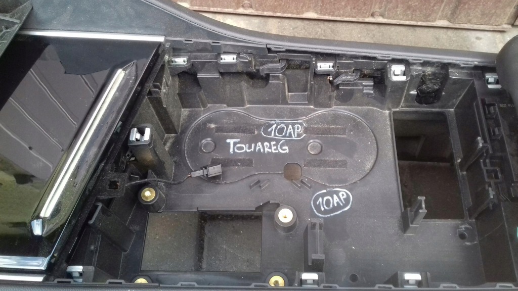 фото №10, Туннель средний подлокотник vw touareg iii кожа