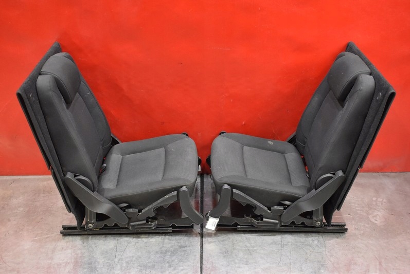 фото №9, Сиденье сиденья пассажира задняя задние iii ряд opel zafira b 05-10