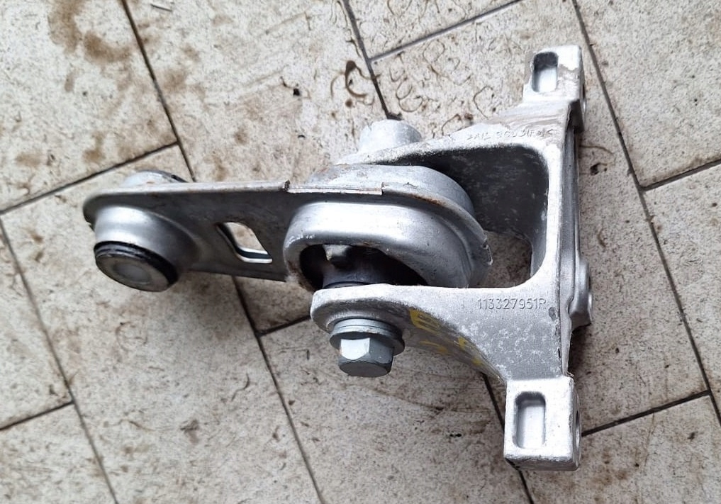 фото №3, Кронштейн кронштейн двигуна renault talisman 113327951r