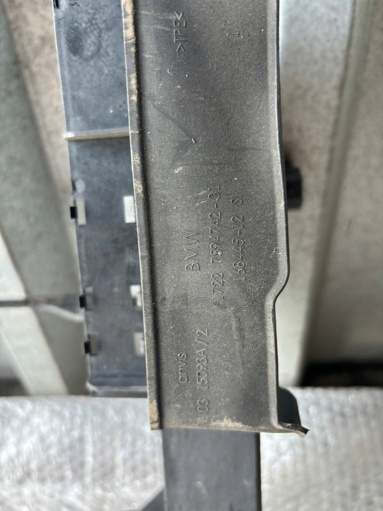 фото №5, Bmw 5 основание кронштейн радиатор 17227594742