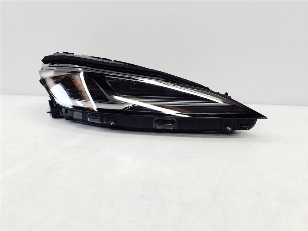 Купить Tesla 3 3 highland 24r+ правый  фара перед full led ory европа  !!!