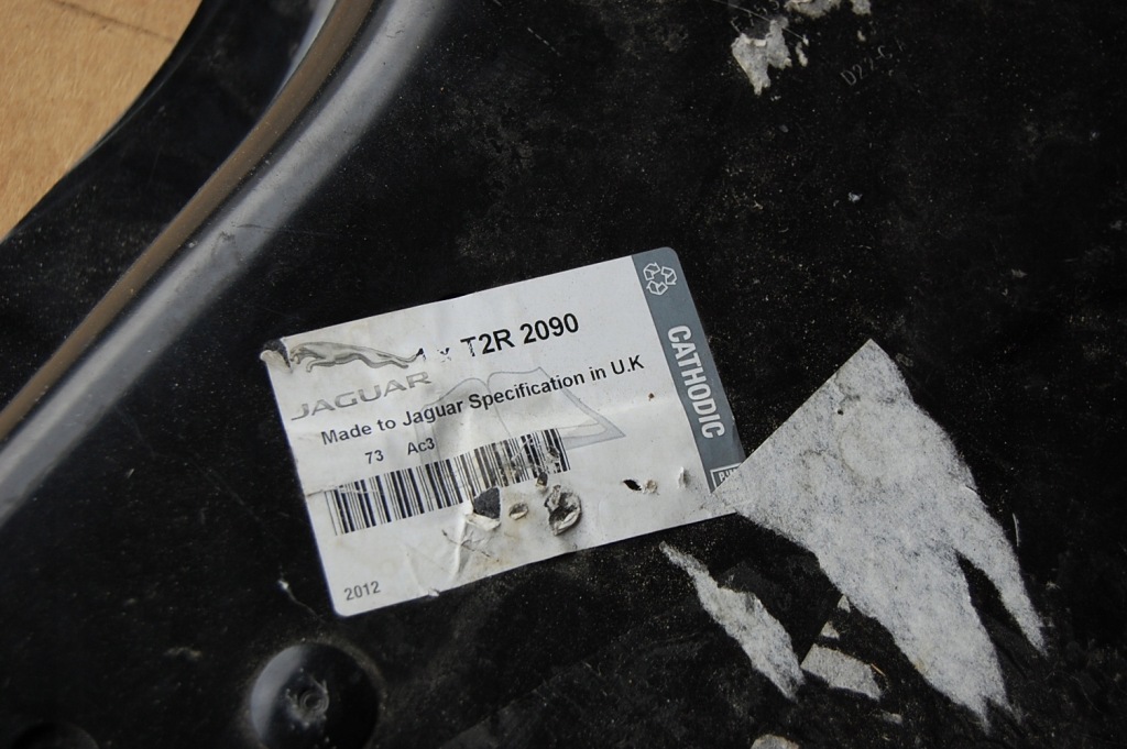 Усилитель порог стойка кузов правое  jaguar f-type в Украине