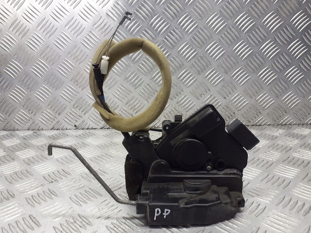 фото №1, Замок дверь центральный правый перед mazda 3 bk 6pin