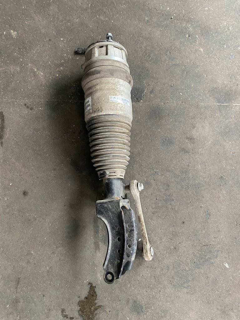 фото №1, Porsche cayenne 7p5 амортизатор передний левый