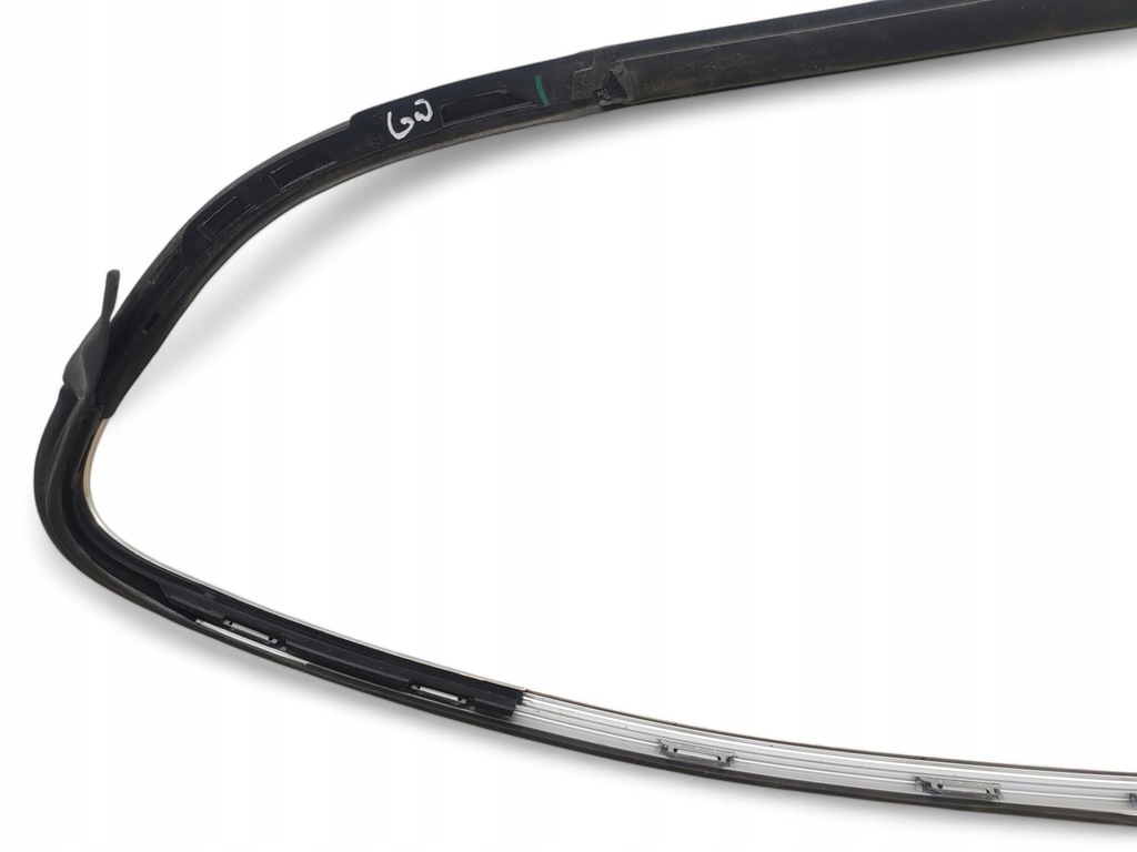 фото №6, Alfa romeo stelvio задняя сторона правая уплотнители окон