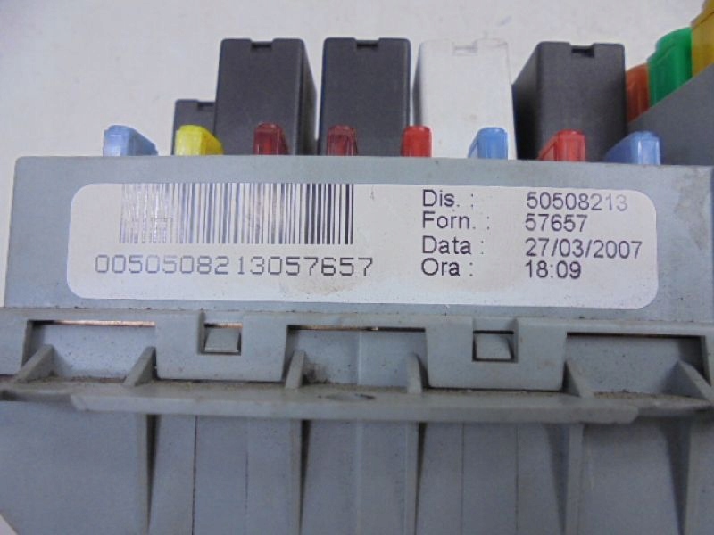 фото №2, Alfa romeo 159 коробка предохранителей 50508213