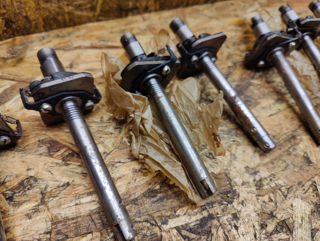 фото №10, Вал oś апарата запалювання warszawa żuk nysa