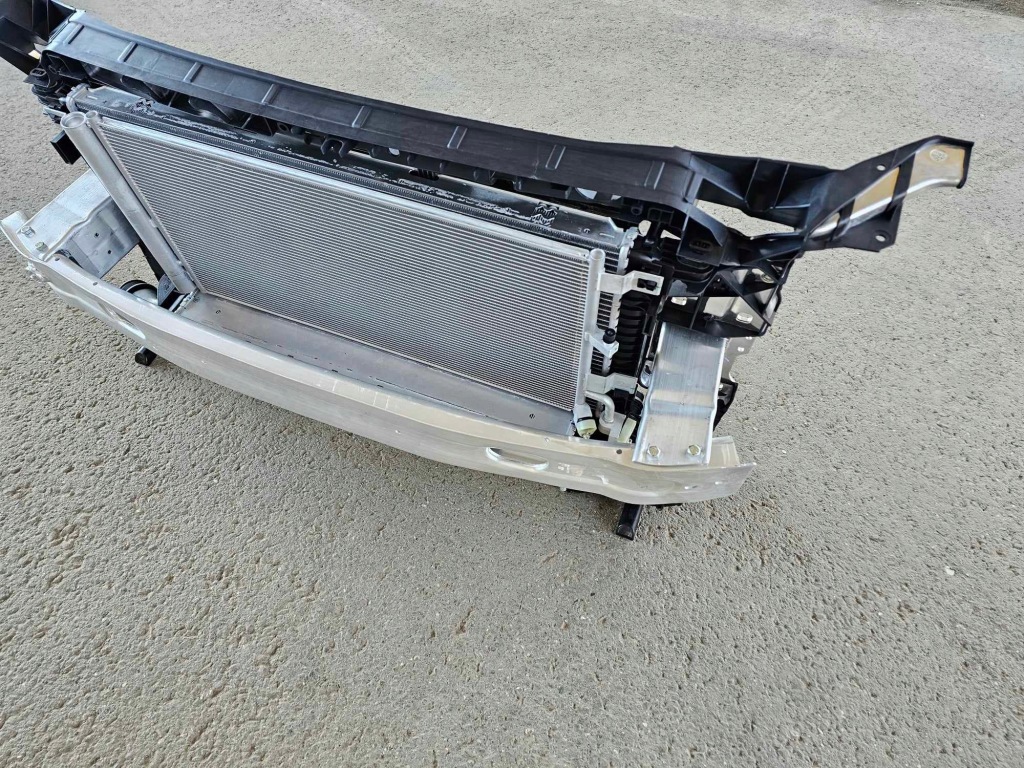 Комплект радіатор вентилятор ремінь передній балка audi a5 f5 2.0 tfsi 1.4 tfsi Ціна