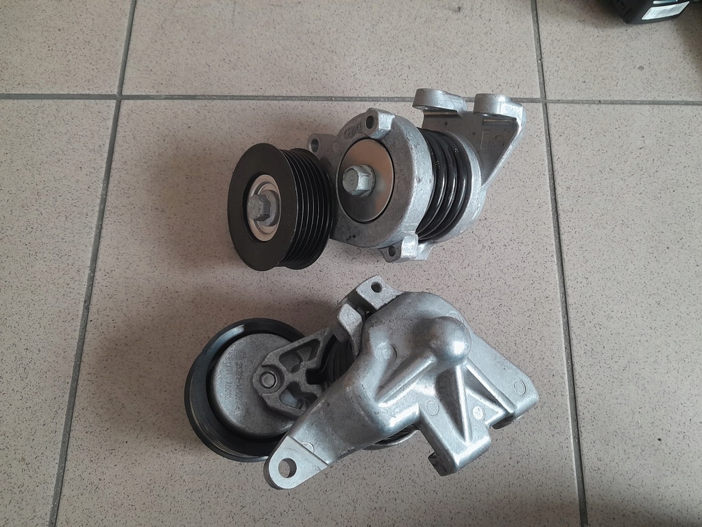 фото №1, Hyundai i20 ii i30 iii 2015- 1.0t натяжитель ремень