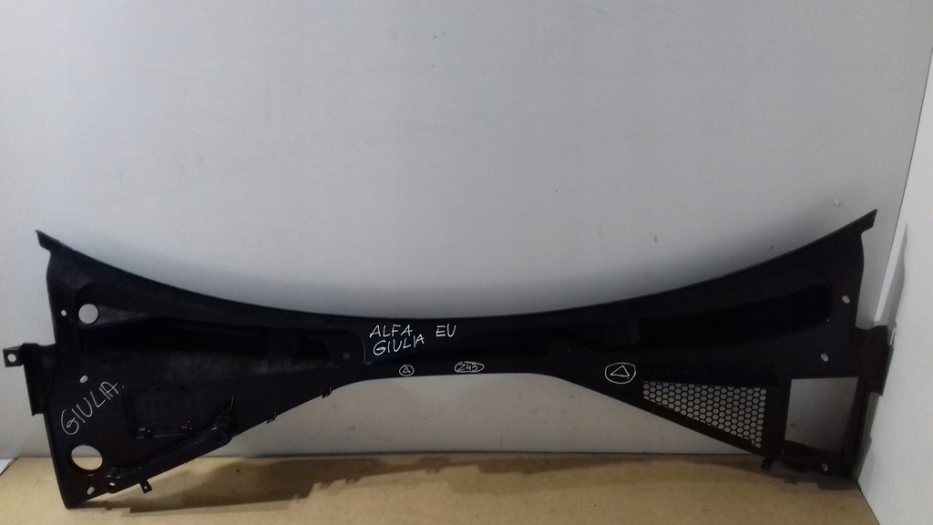 фото №6, Жабо пластиковий alfa romeo giulia