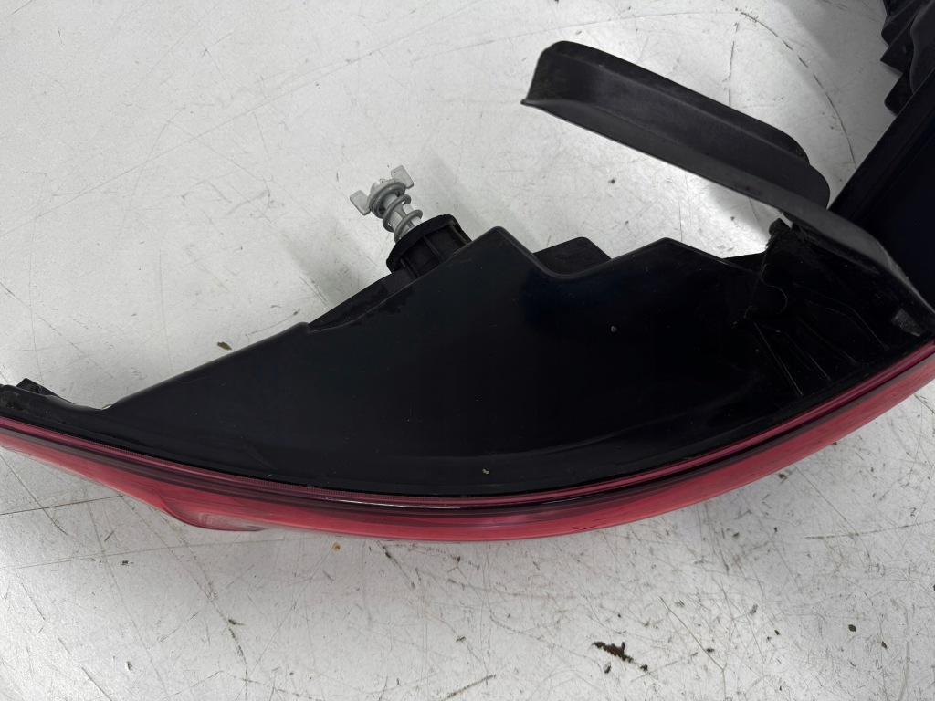 фото №5, Alfa romeo giulia 2.0t 2018 лампа задняя правая