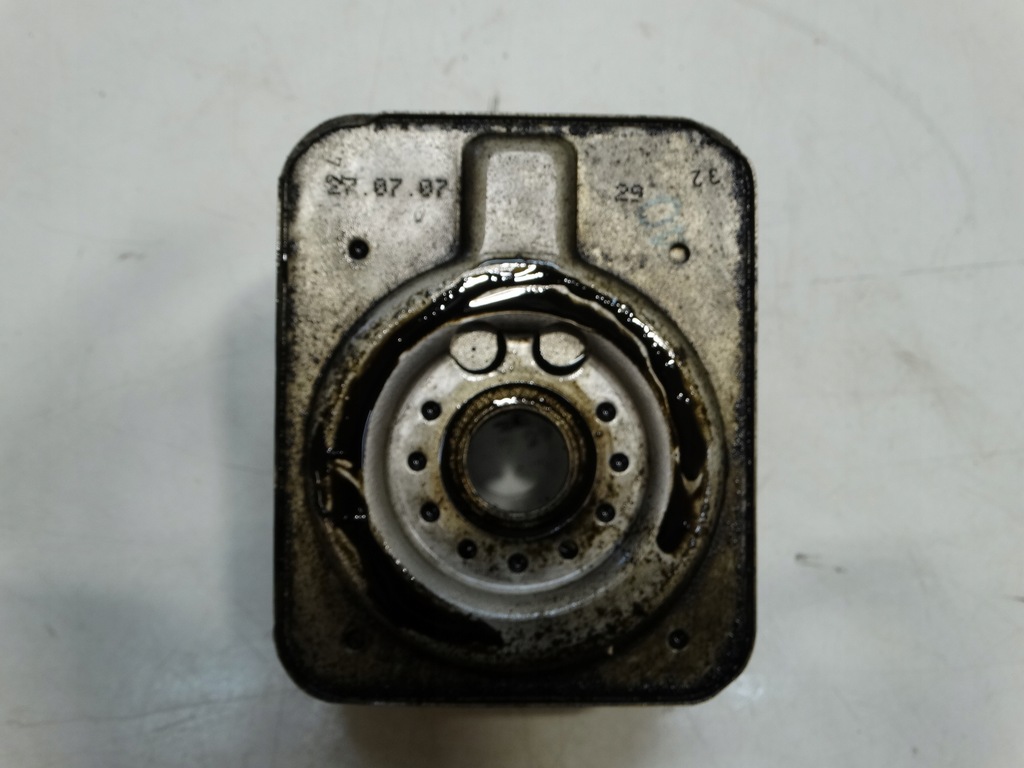 фото №6, Радиатор масла skoda octavia ii 2.0 tdi 140km