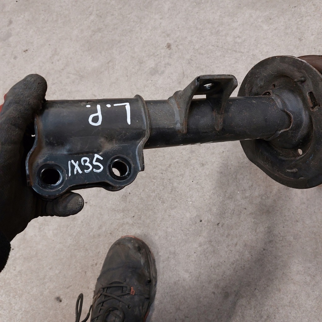 фото №11, Hyundai ix35 1,7 2013 амортизатор пружина левый перед с nowego автомобиля