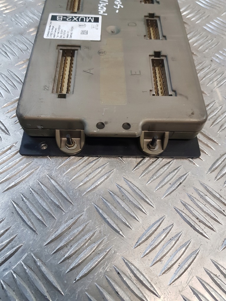 Бортовой компьютер блок управления mux2-b 1364.21020101 version: 3.1 в Украине