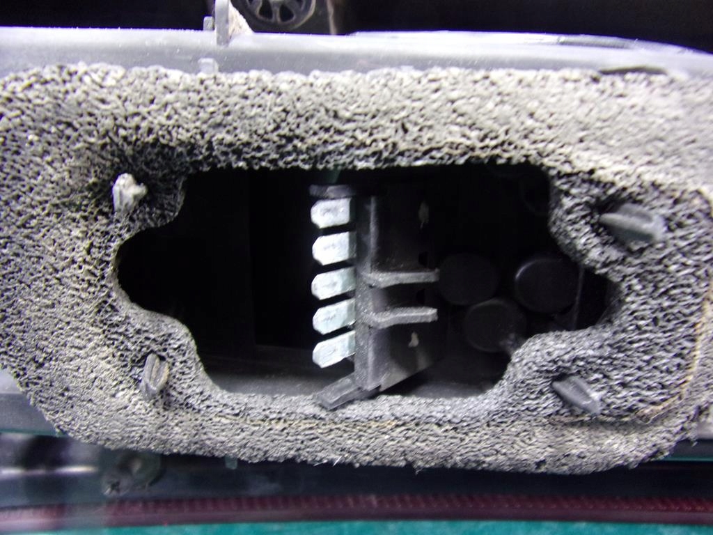 фото №16, Opel meriva a лампа левая задняя z20u