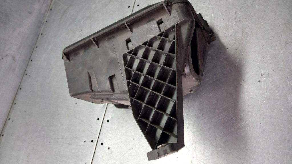 фото №7, Корпус фильтра воздуха volvo s60 i 30797010