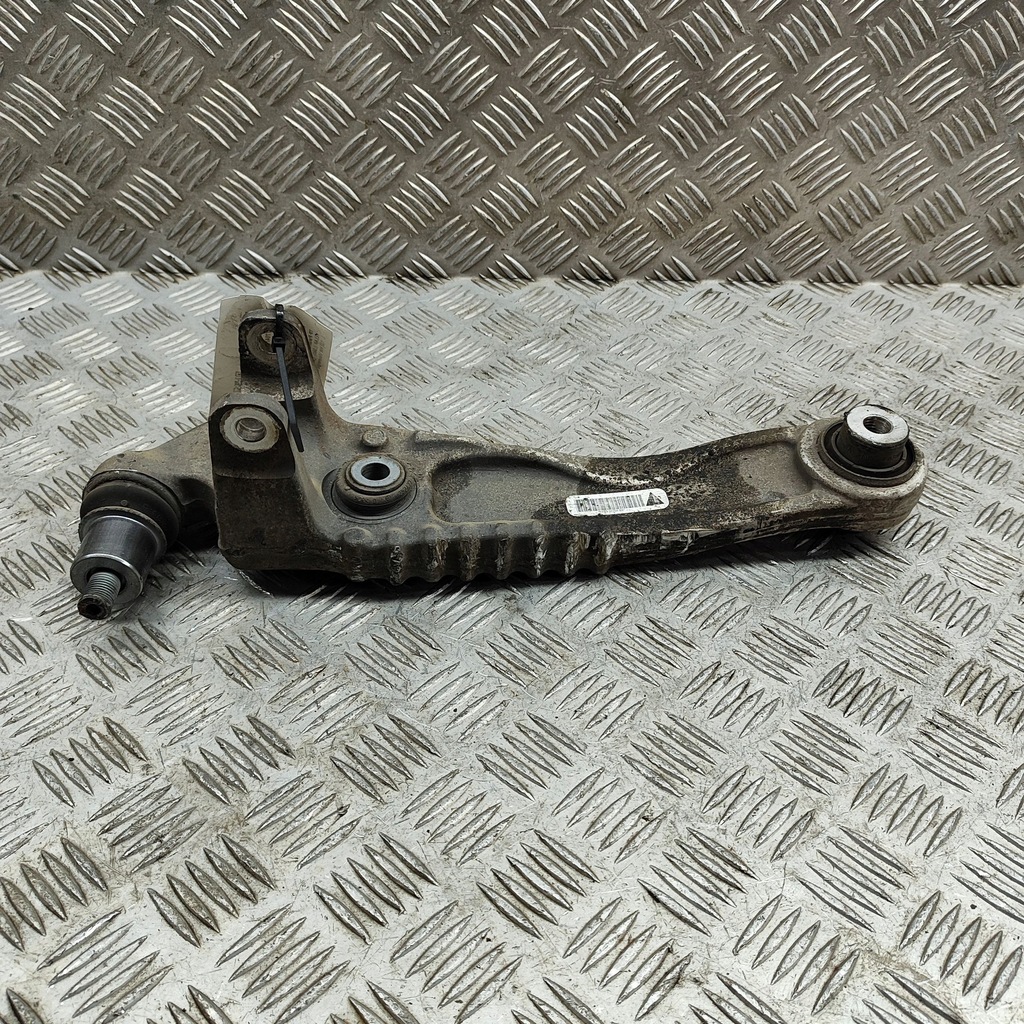 фото №3, Land rover range rover velar 2018 правая сторона нижний рычаг передний