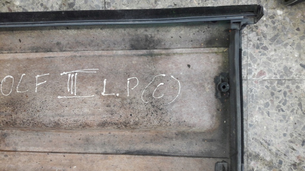 Купить 1h3867011 обшивка дверь левый перед vw golf iii кабриолет  96r