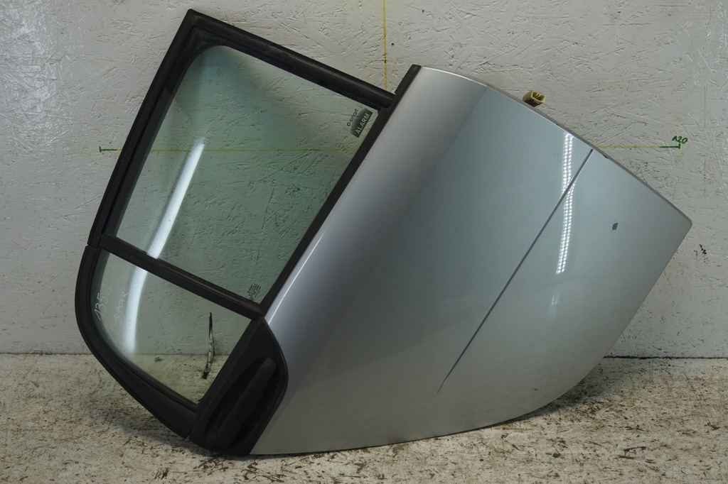 фото №2, Двері правий задня smart forfour