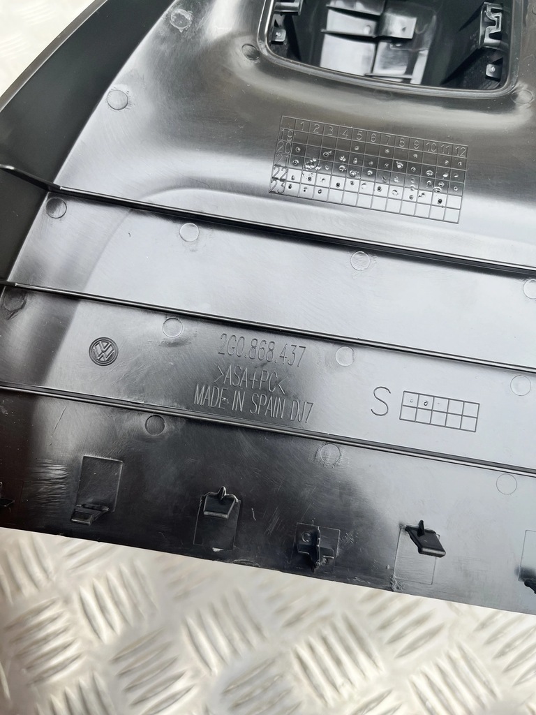 фото №1, Корпус зеркало внутреннего vw taigo 21- 2g0868437