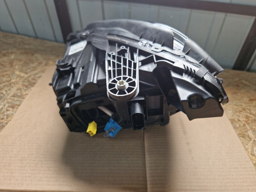 Mercedes cls w218 фара перед правый  performance led Недорого