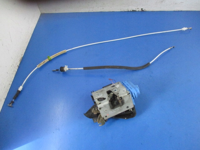 фото №1, Audi a6 c4 kombi замок дверь задняя левый+ тросы замка