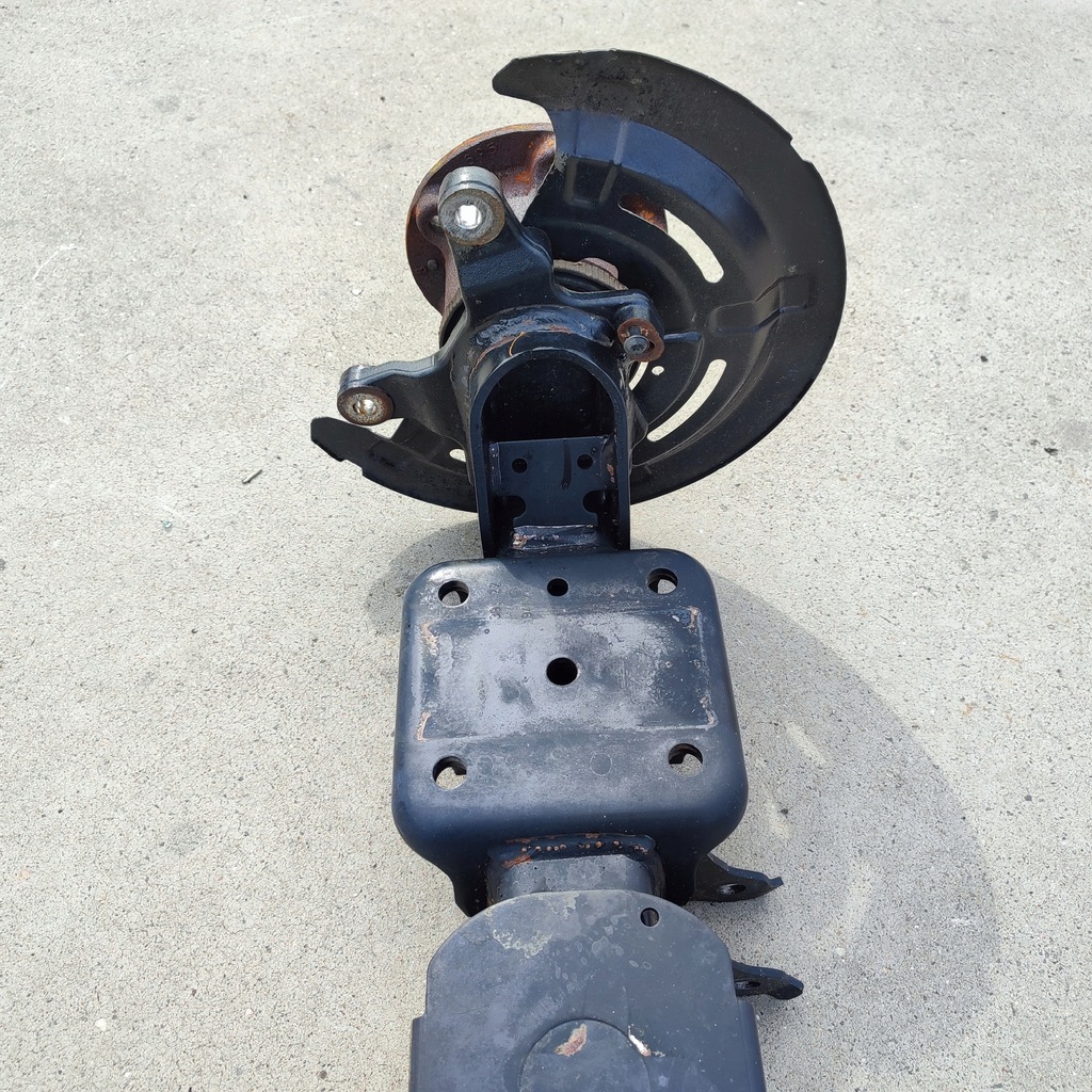 фото №9, Oś задняя балка renault master opel movano nissan nv400 555110236r