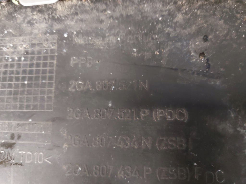 фото №16, Vw t-roc бампер задняя спойлер 2ga807521n