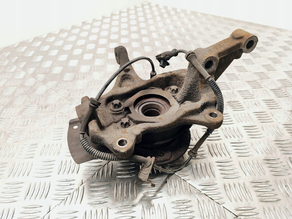 фото №6, Opel vivaro 2016 перед сторона правая ступица колеса передний