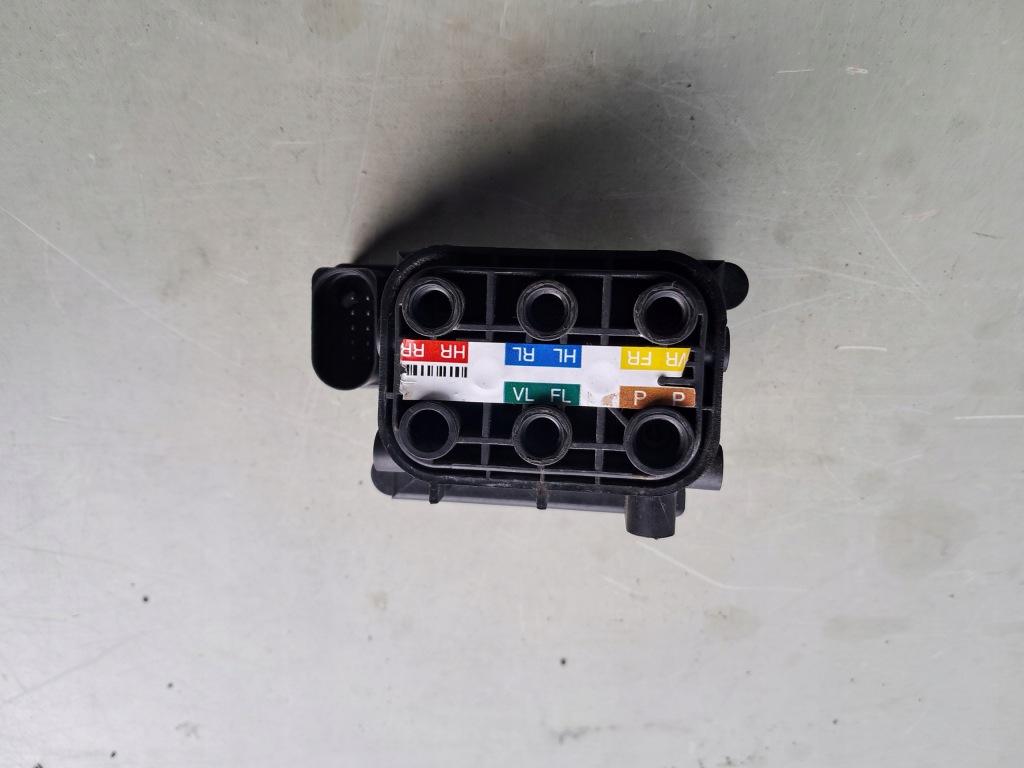 фото №1, Клапан розподільник підвіска airmatic mercedes s w222 13- a0993200058