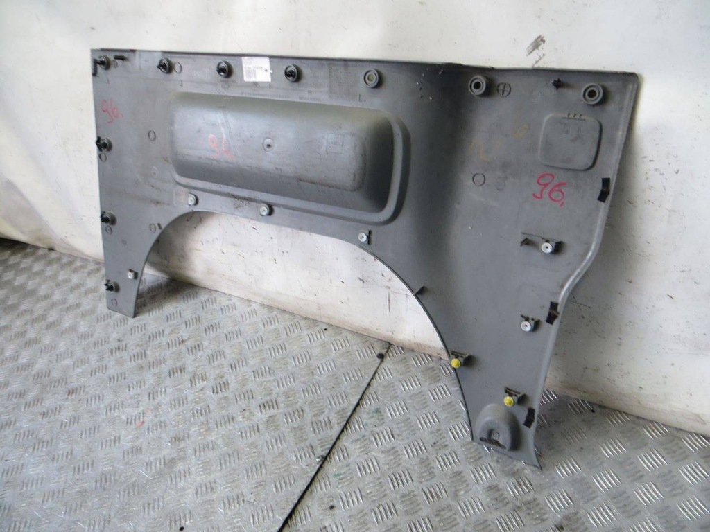 фото №8, Trafic vivaro ii защита обивка правая задняя 8200007077