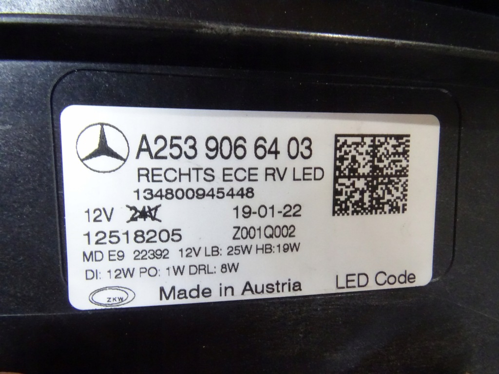 фото №13, Mercedes glc w253 x253 lift 19r- лампа правый перед a2539066403