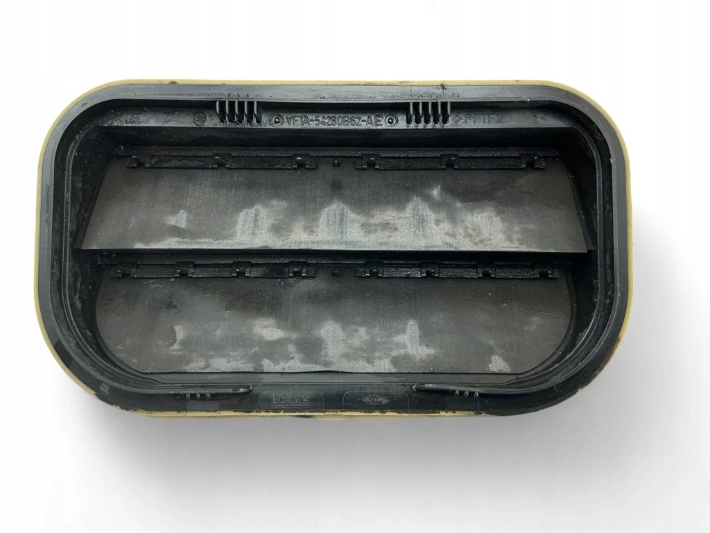 Ford focus st 2008 решітка вентиляційна під  бампером заднім в Україні