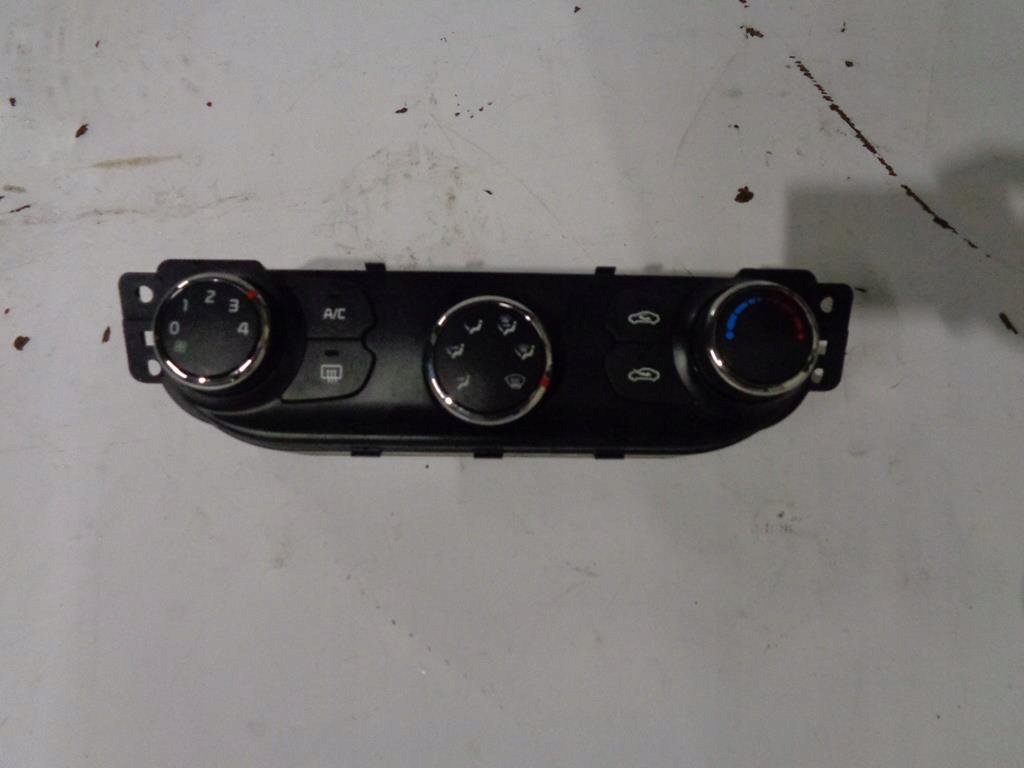 фото №1, Панель обдув 97250-a2000 kia ceed 2 ii