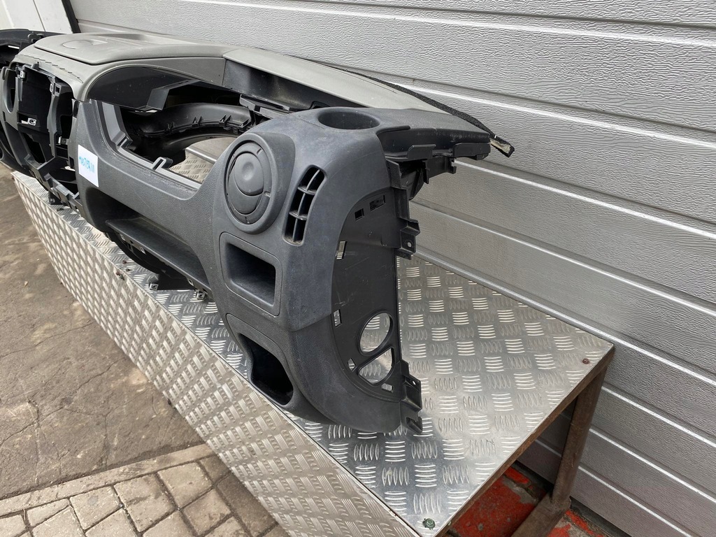 фото №6, Renault master iii консоль панель приладів