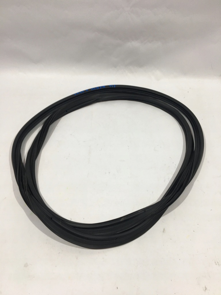 фото №1, Прокладка крышки багажника jazz v 20- crosstar