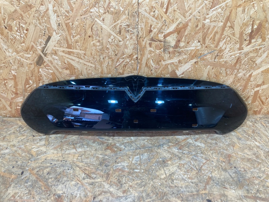 Купити Решітка радіатора решітка радіатора емблема бампера перед передній tesla model s 1023312-00-a