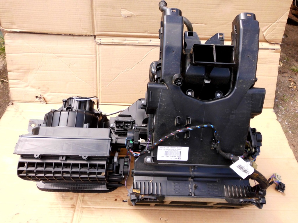 фото №1, Opel zafira c обігрівач 13497115 europa